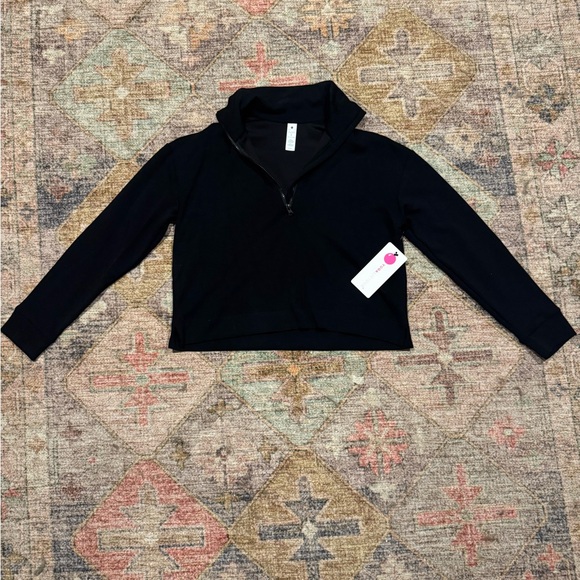 Yogalicious Tops - Yogalicious Black Cropped Half-Zip Scuba